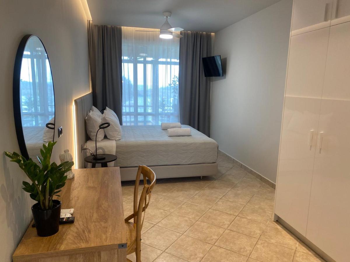 Houmas Apartments Yialos Luaran gambar